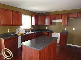4th image of 8739 Barrington Dr