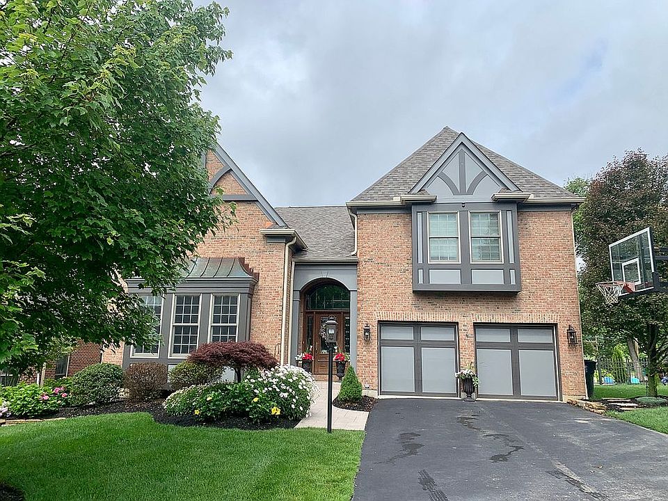 1st image of 6605 Carriage Hill Ln