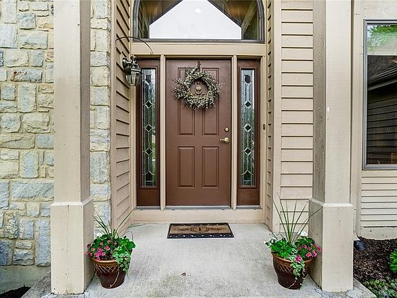 5th image of 8667 Shelly Woods Ct