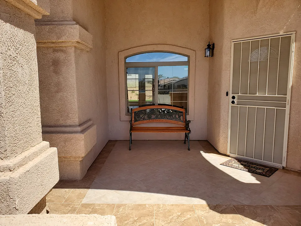 2227 E Bella Vista Dr