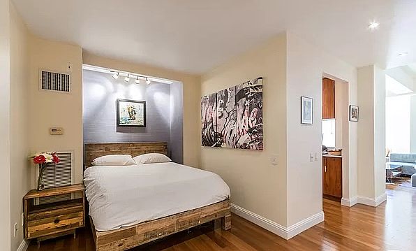 1st image of 88 Greenwich St APT 729