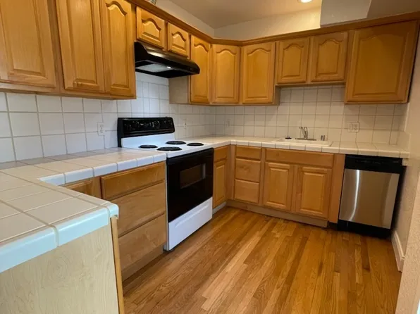 988 Potrero Ave APT C, San Francisco, CA 94110