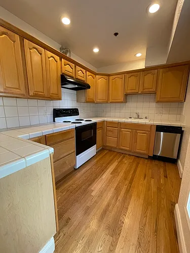 988 Potrero Ave #C Photo 1