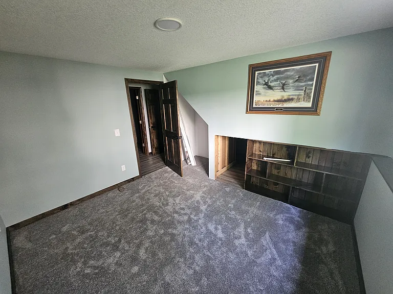 6284 Kahler Dr NE — Photo 8