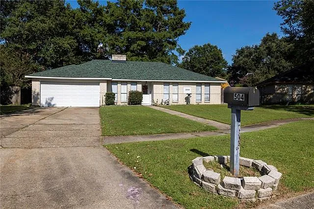 3 bed, 2.0 bath, 1500 sqft, $1,750 — Photo 1