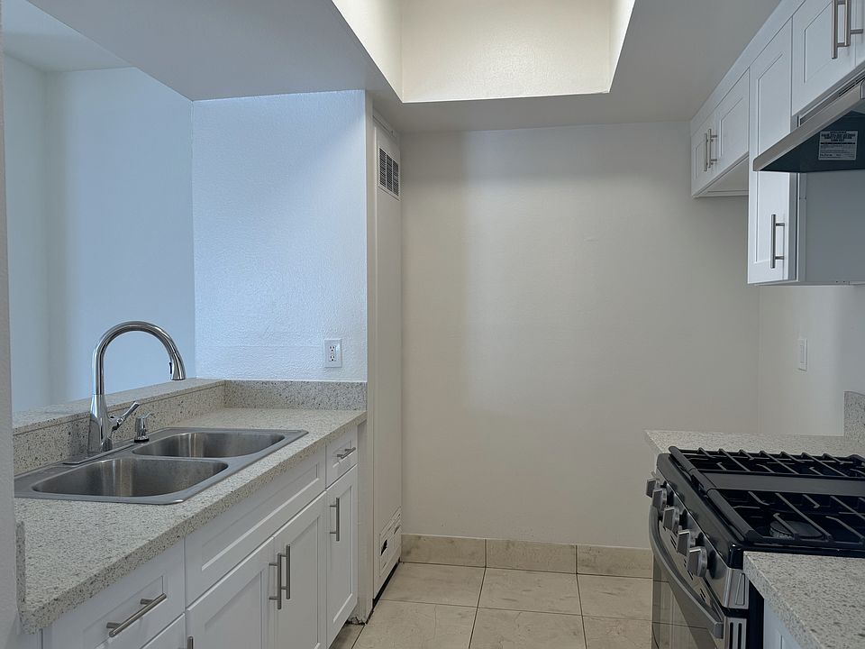 1st image of 730 E Cedar Ave APT 106