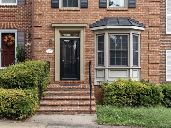 4495 Morning Wind Ct, Annandale, VA