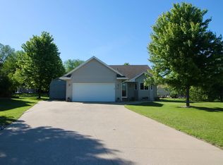 407 Frances Cir, Spicer, MN 56288