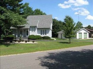 4400 Pine Ridge Dr, Stevens Point, WI 54481