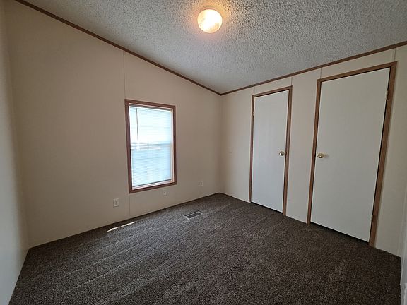 2nd image of 577 Sycamore Ct #577