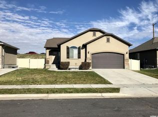 915 E Chris Cir, Clearfield, UT 84015