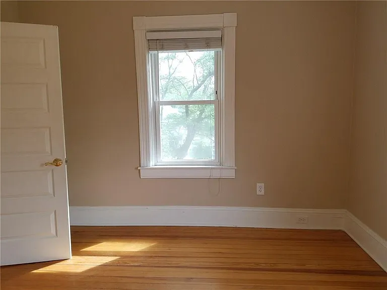 3 Bay View Ave #6 — Photo 24