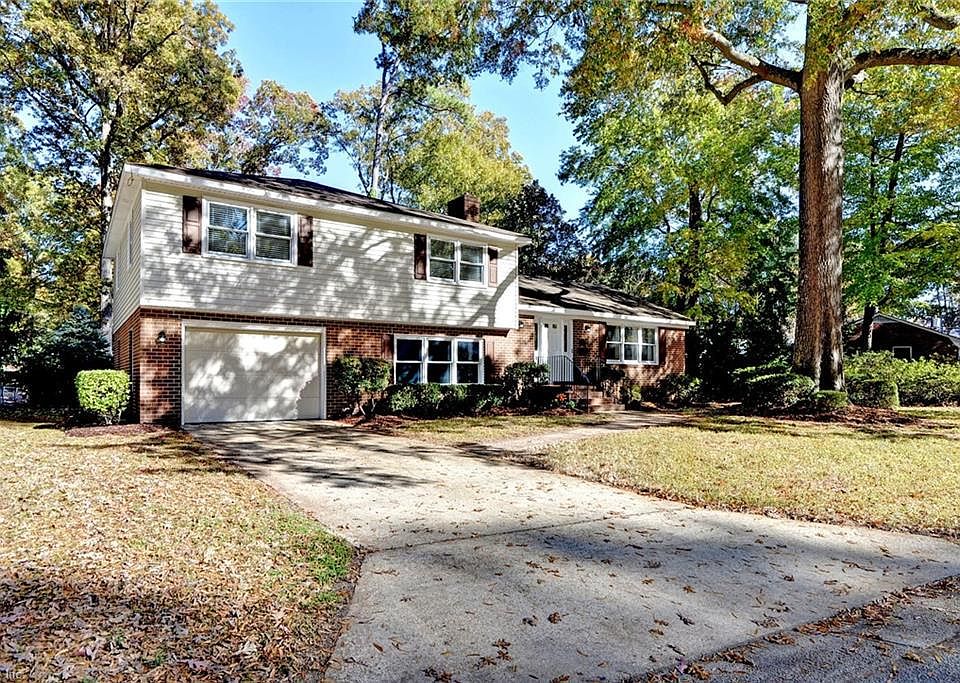 1st image of 465 Winterhaven Dr