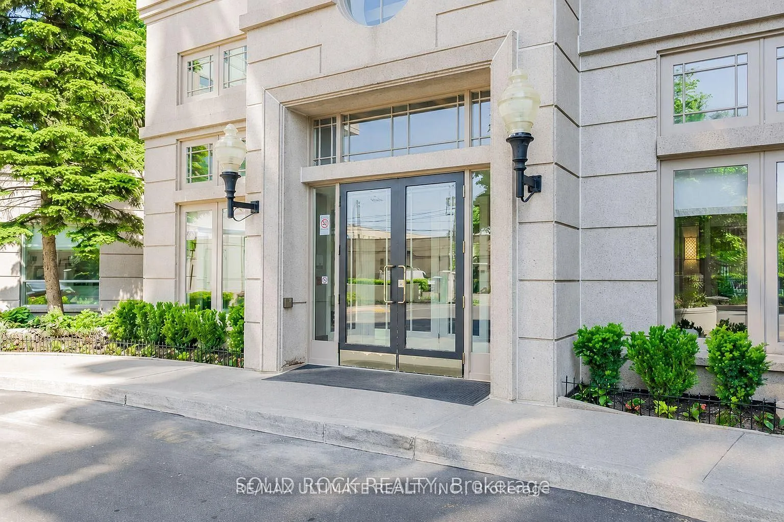 2 bed, $3,800 — Photo 1