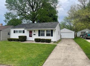 4018 Woodvale Dr, South Bend, IN 46614