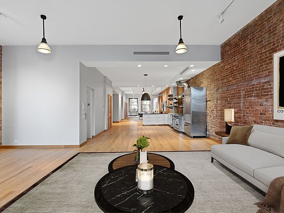5th image of 29 Howard St #3