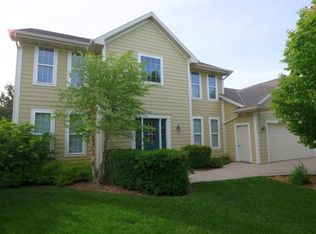 2376 Lost Dauphin Rd, De Pere, WI 54115