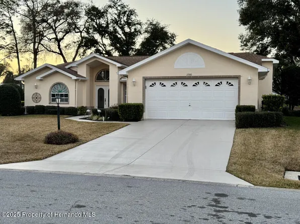 2300 Whisper Walk Dr, Spring Hill, FL 34606