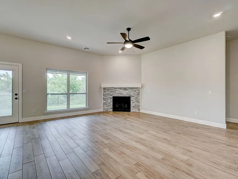 19804 Canning Ct — Photo 10
