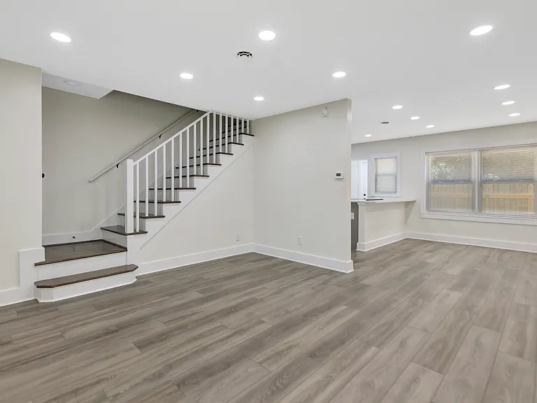 1701 Valley Ave #C — Photo 3
