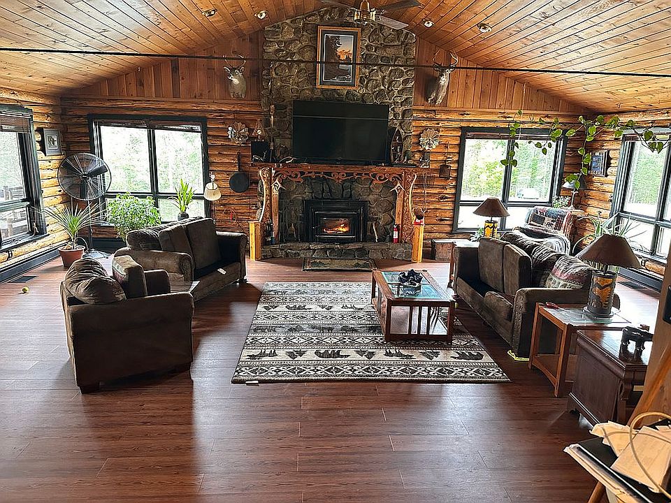 2nd image of 473 Kickerville Ln
