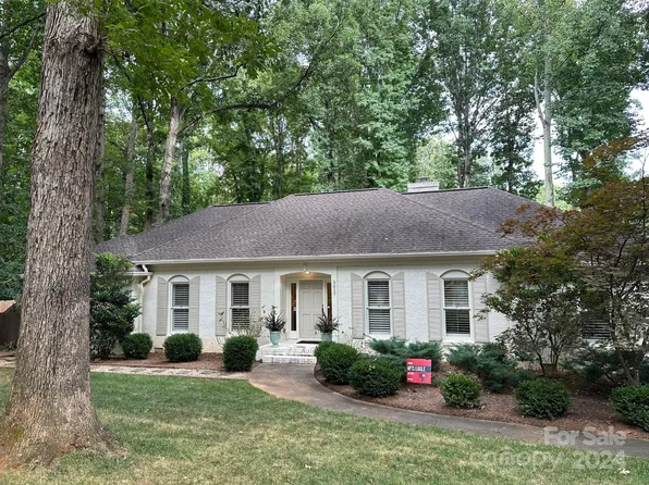 5017 Talmage Ct, Charlotte, NC 28211