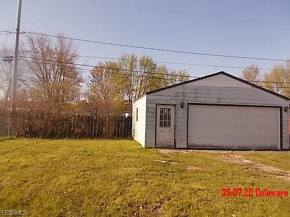 4th image of 849 Delaware Ave