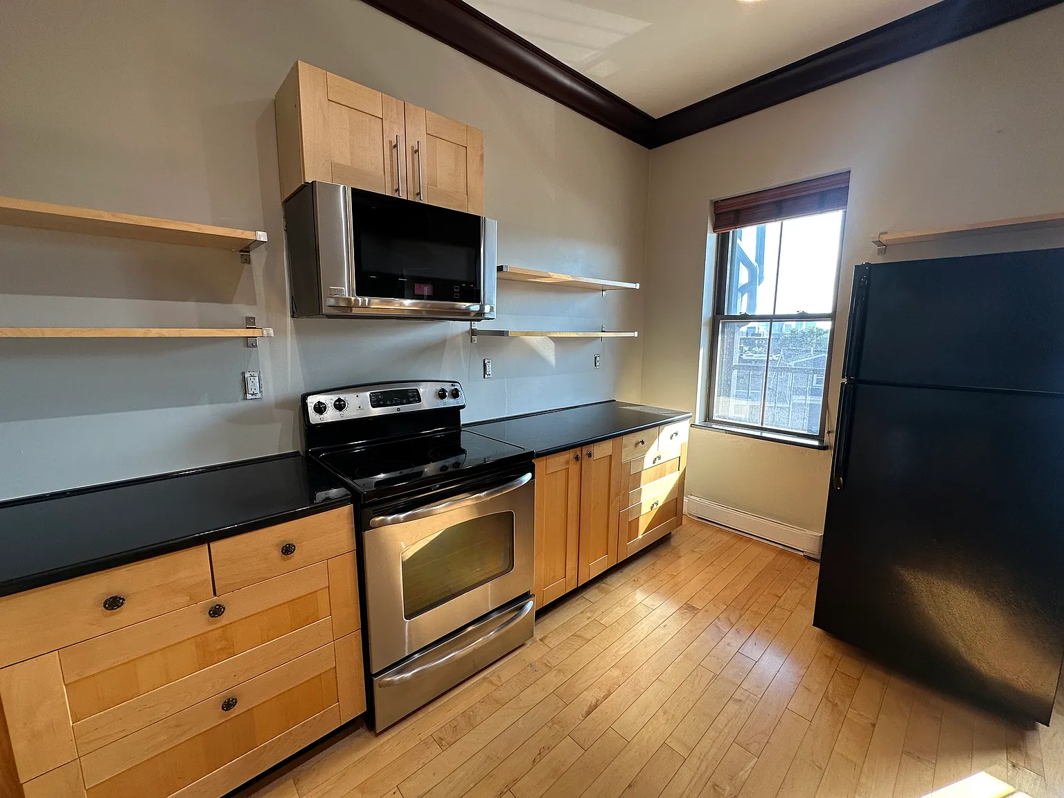 1 bed, $2,200 — Photo 4