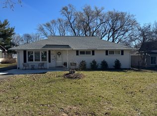 662 S Gladstone Ave, Aurora, IL 60506