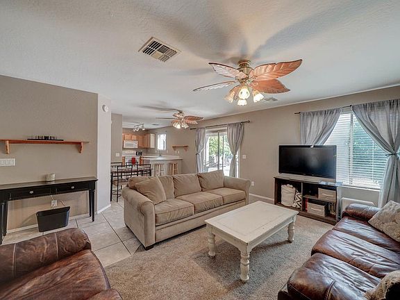 3rd image of 13971 W Country Gables Dr