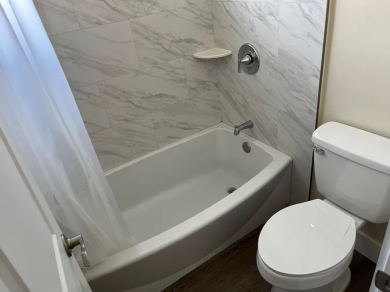 2320 Ironstone Dr E — Photo 5