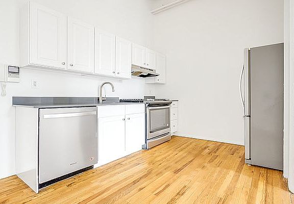 3rd image of 204 Huntington St APT 2S