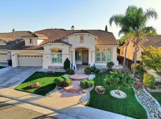 10046 Cameron Pines Way, Sacramento, CA