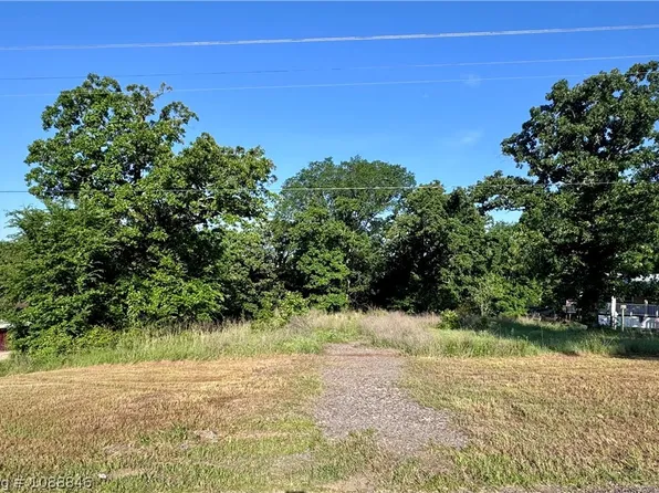 S 4700th Rd, Muldrow, OK 74948