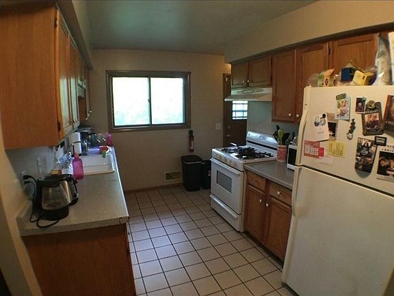 4th image of 1098 26th Ave SE