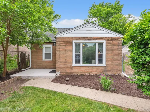 1660 N Sheldon Rd, Canton, MI 48187