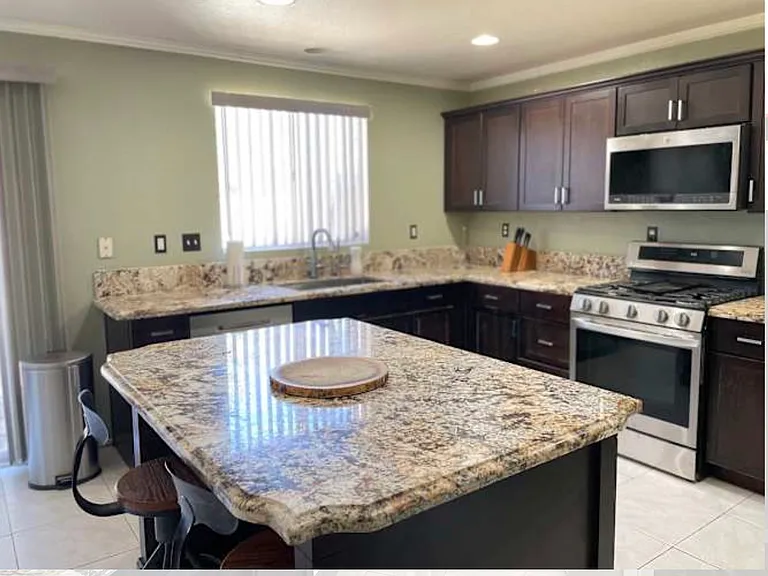 131 Asusena Dr — Photo 7