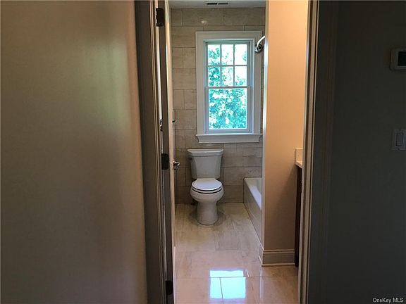 5th image of 395 Columbus Ave