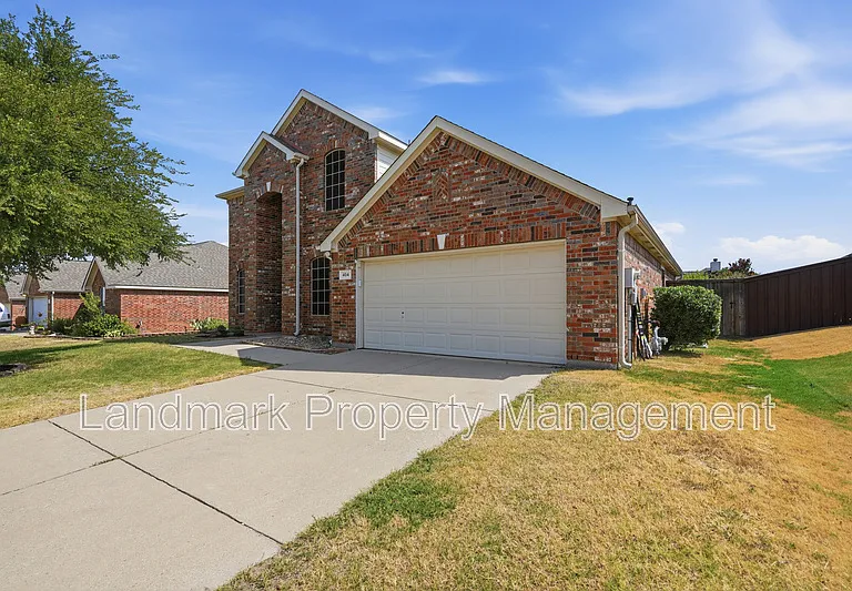 404 Tarpan Trl — Photo 1