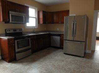 19 Evergreen St #2, Providence, RI 02906