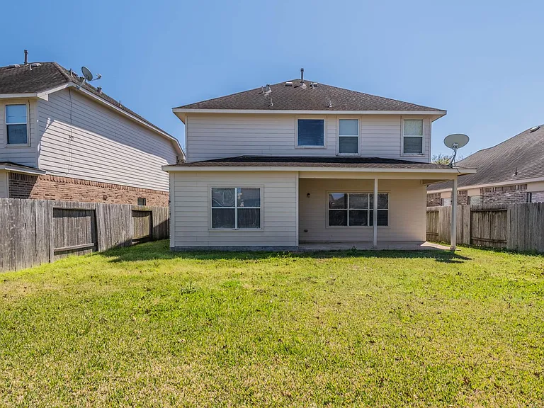 20926 Hamlet Ridge Ln — Photo 16