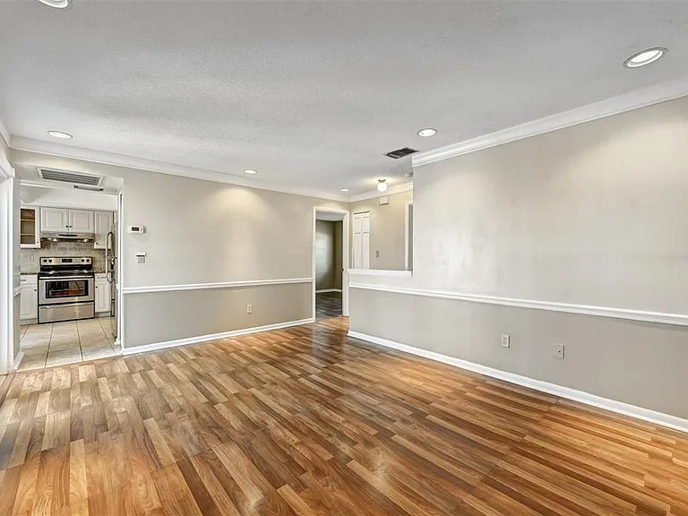 2833 Orange Tree Cir N #C — Photo 15