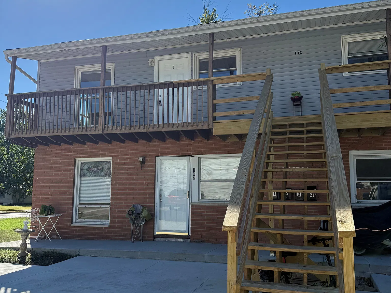2 bed, $1,150 — Photo 1