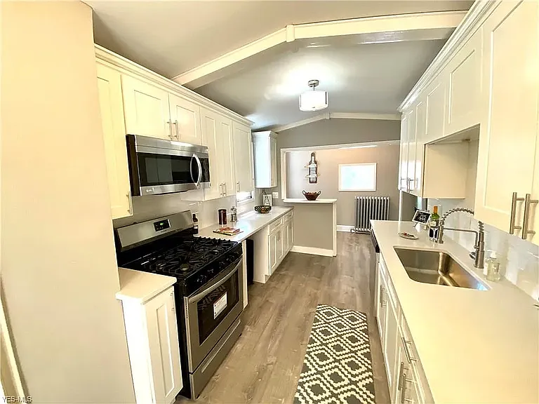 13855 Clifton Blvd #1 — Photo 8