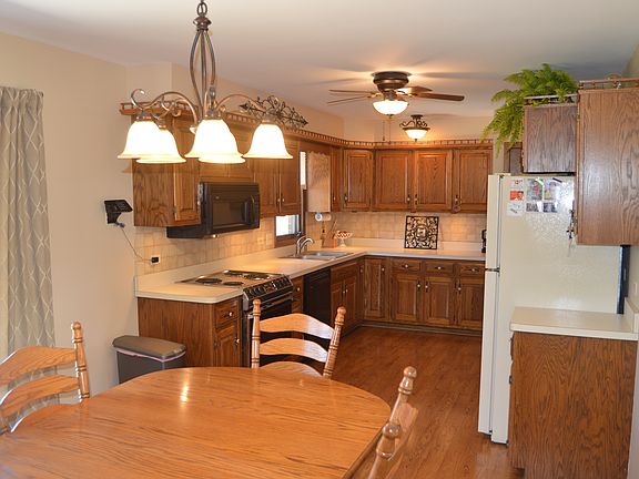 4th image of 8250 Jessica Ln