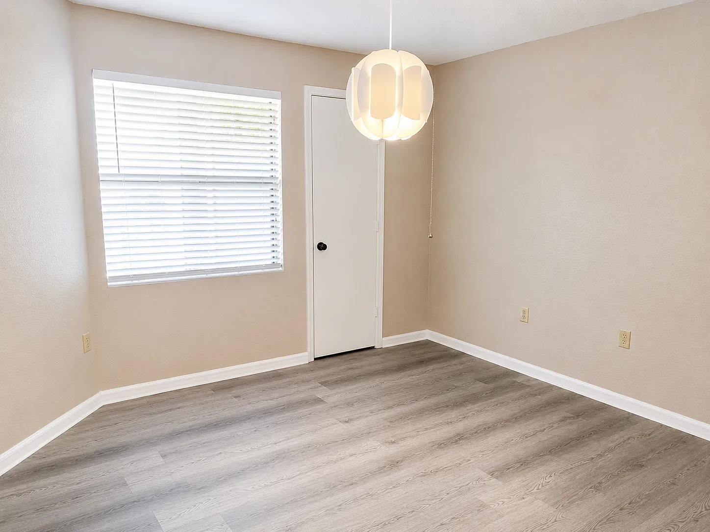2 bed, 937 sqft, $1,395 — Photo 2