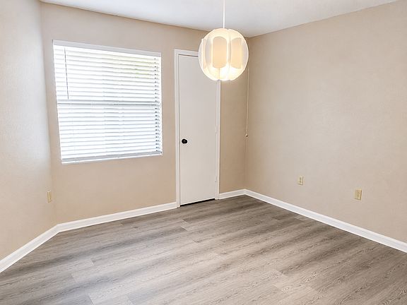 2nd image of 3008 Parkway Blvd APT 305