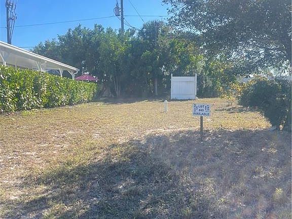 3rd image of 331 NE Tropicalia Ln Lot 49