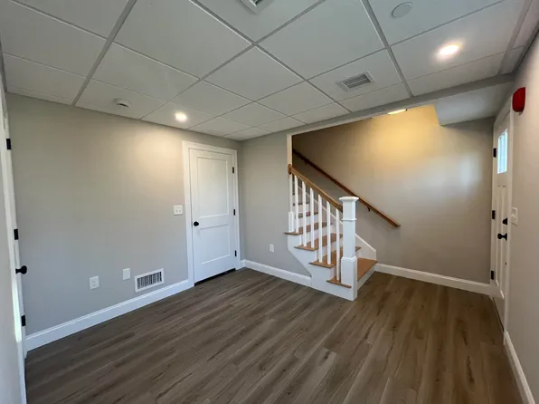 7 Juniper Lane, Portsmouth, NH 03801