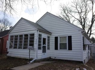 2408 Lawndale Ave, Rockford, IL 61103